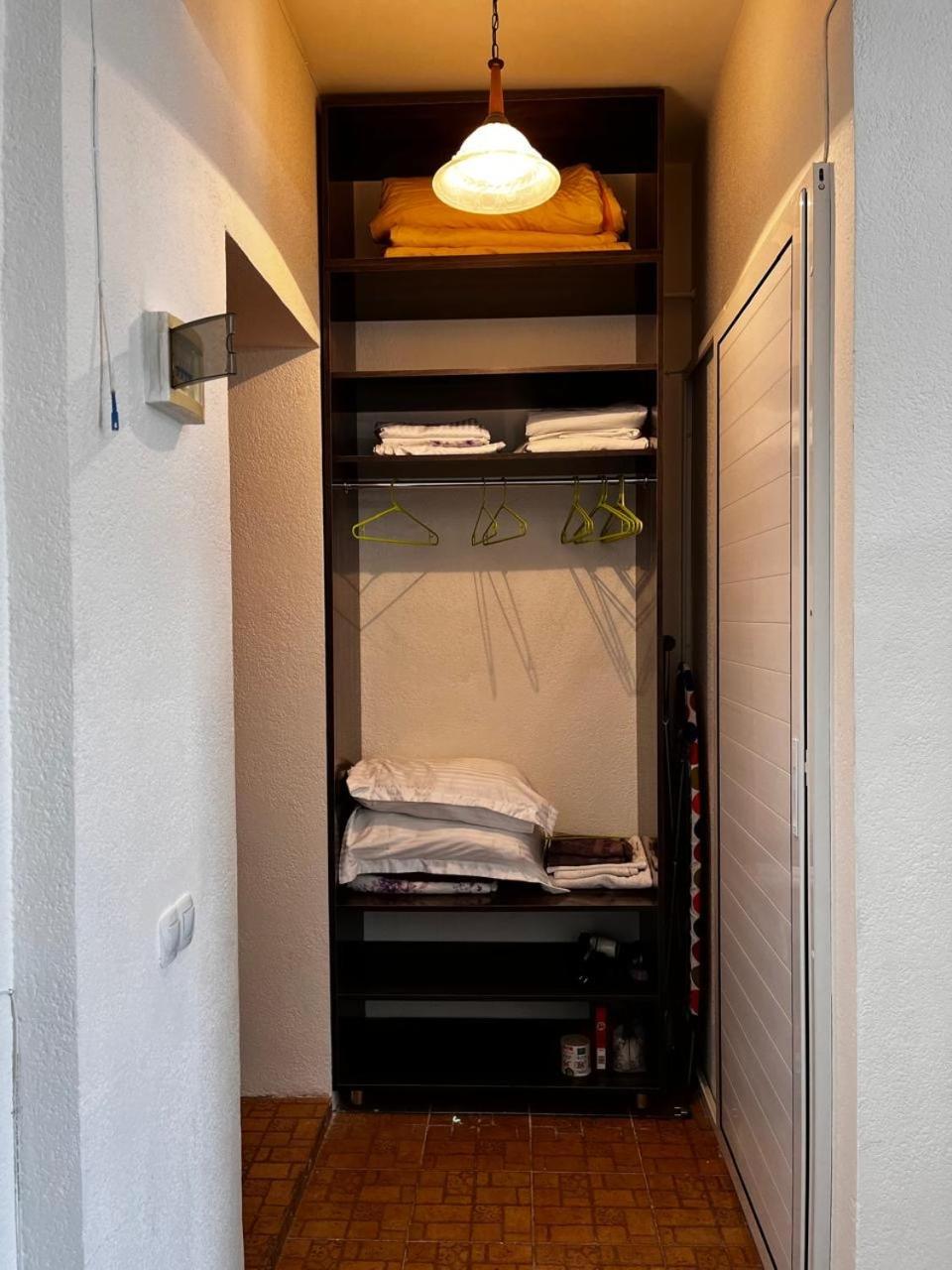 יירבאן Komitas Apartement מראה חיצוני תמונה