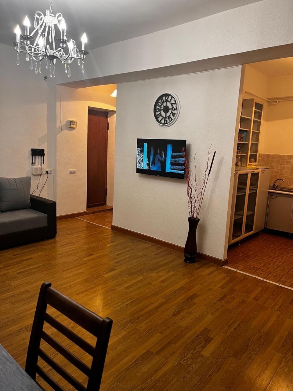 יירבאן Komitas Apartement מראה חיצוני תמונה