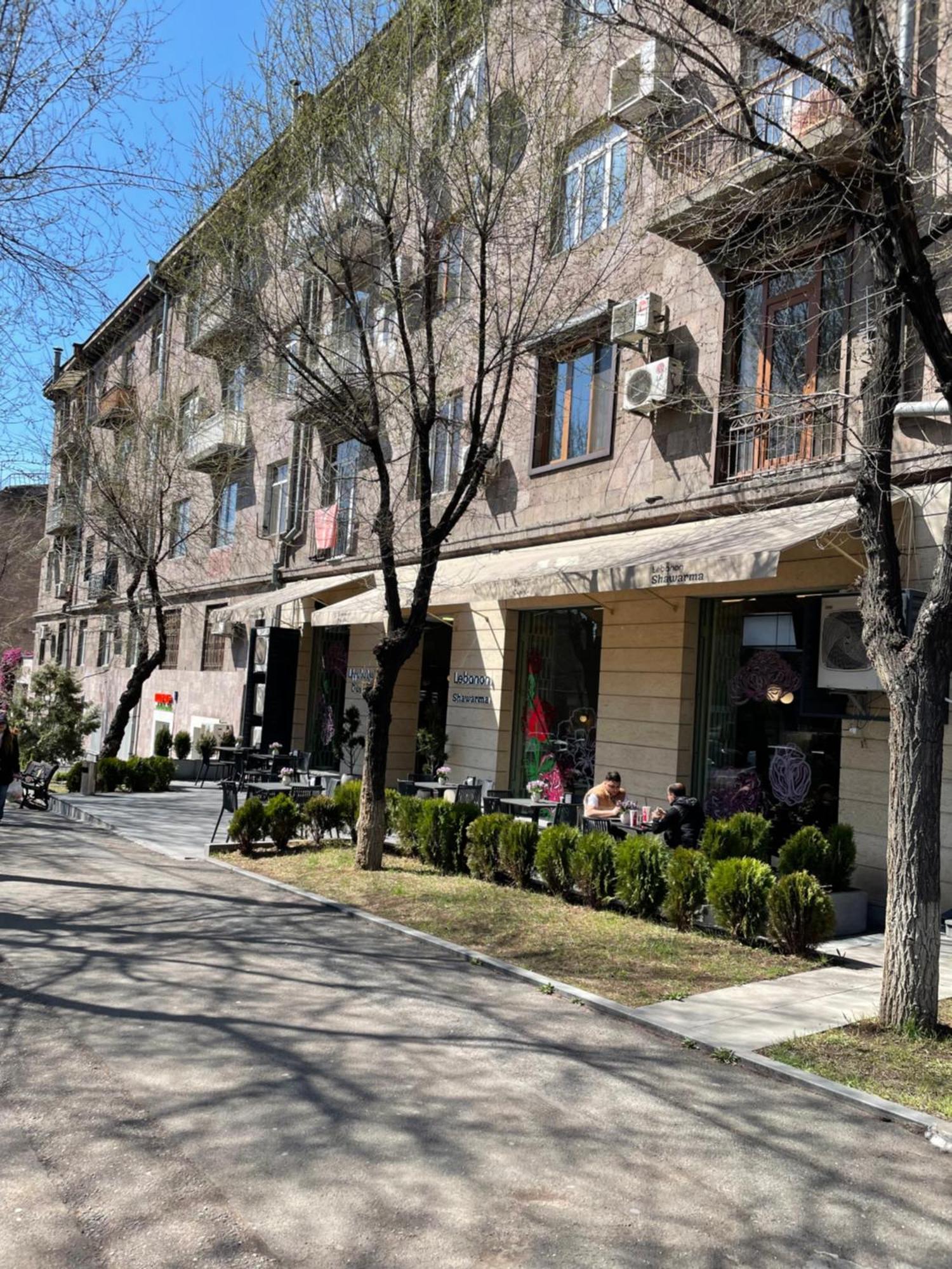 יירבאן Komitas Apartement מראה חיצוני תמונה